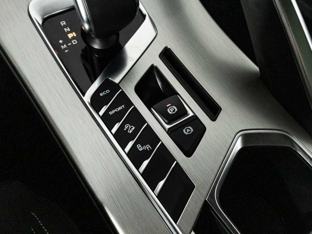 Купить Джили Кулрэй, 2020, 69 399 км.. Фото: #15