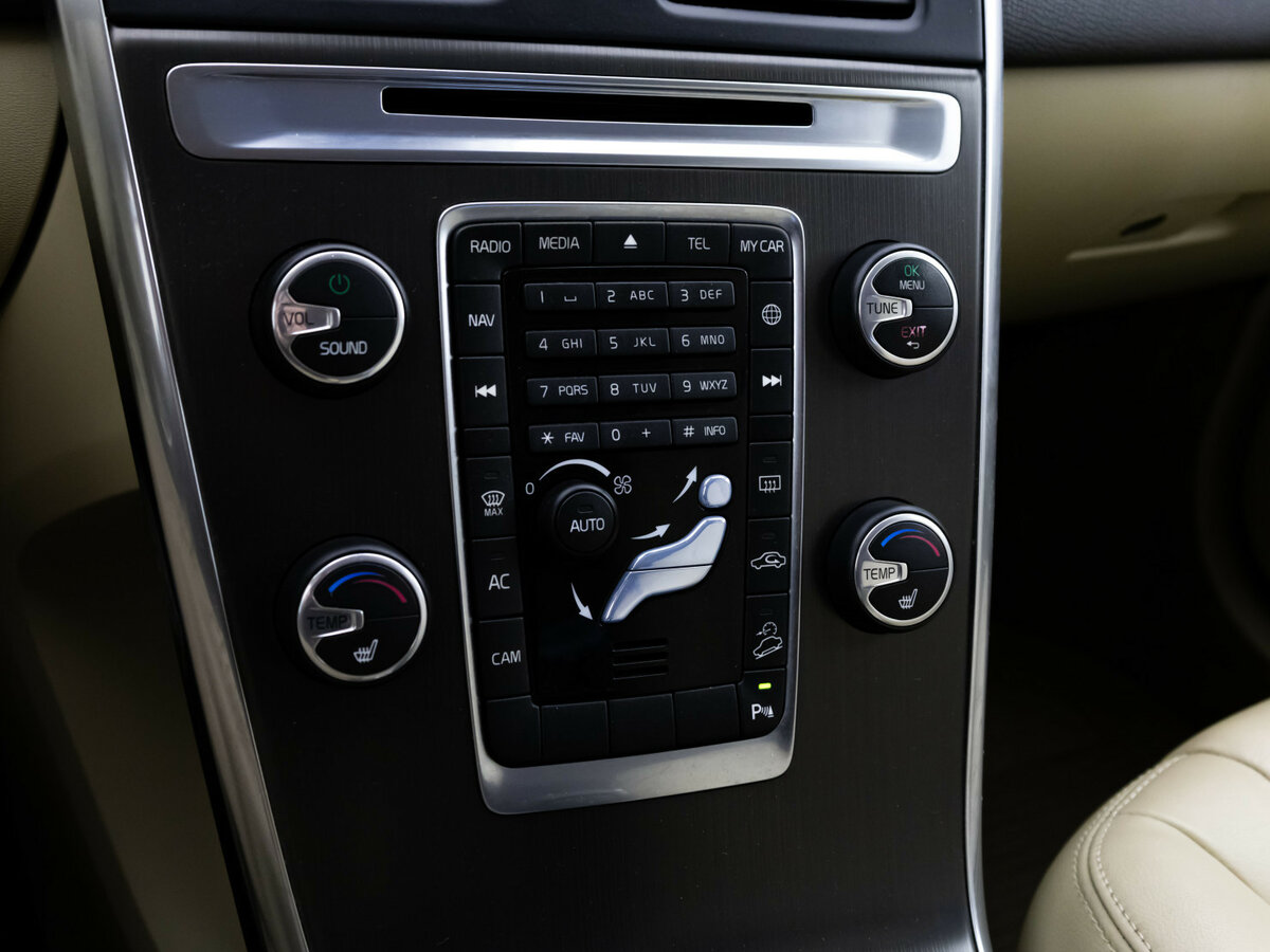 Купить Вольво ИксЦ60, 2014, 185 930 км.. Фото: #11