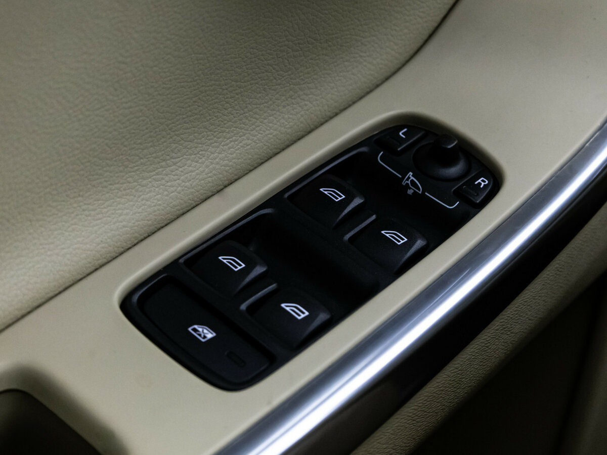 Купить Вольво ИксЦ60, 2014, 185 930 км.. Фото: #12